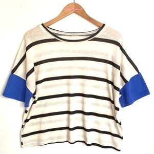 (A11) Selfie striped crop top, Size Large, EUC